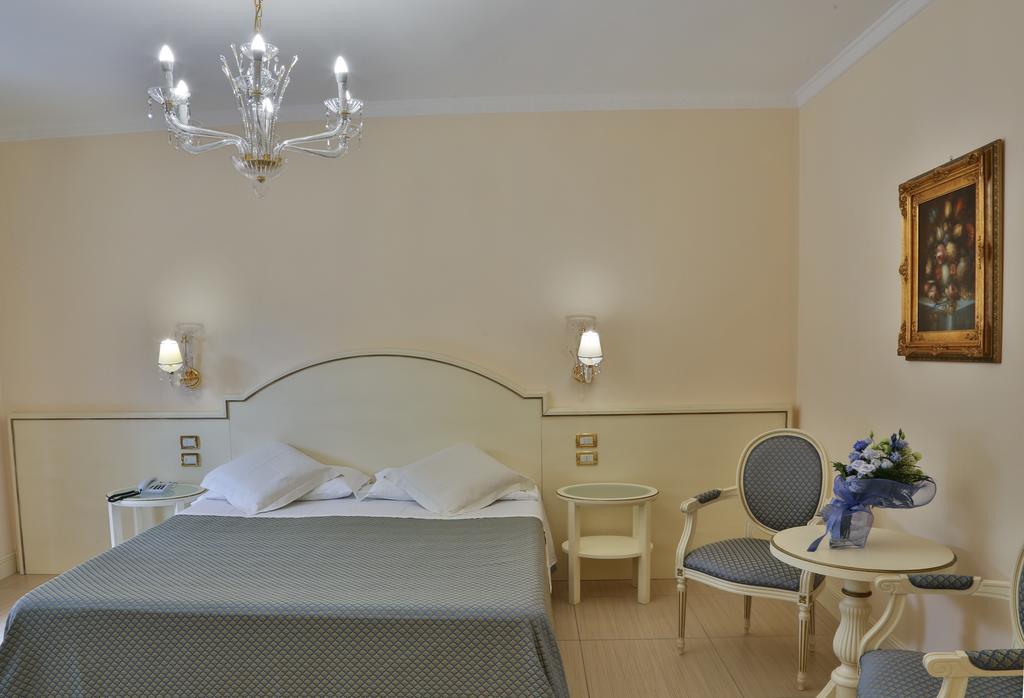 Hotel Globus, Sure Hotel Collection By Best Western Milano Marittima Exterior photo